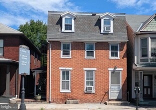 Building Photo - 126 E York St