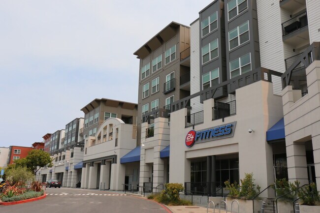Building Photo - 8200 Oceanview Ter