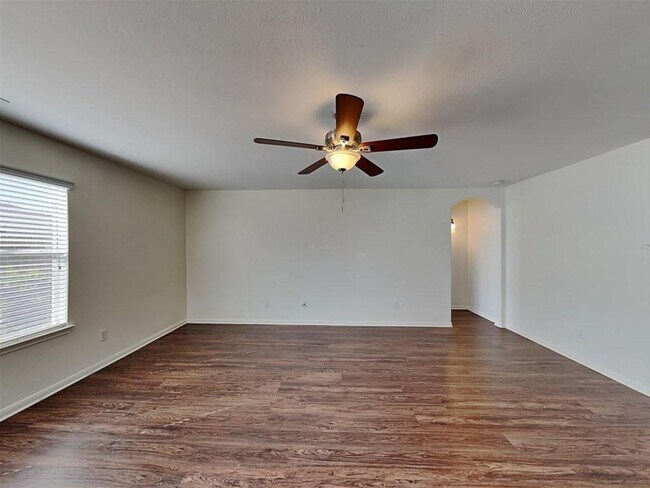Foto del edificio - 8339 Loetsch Ridge Way