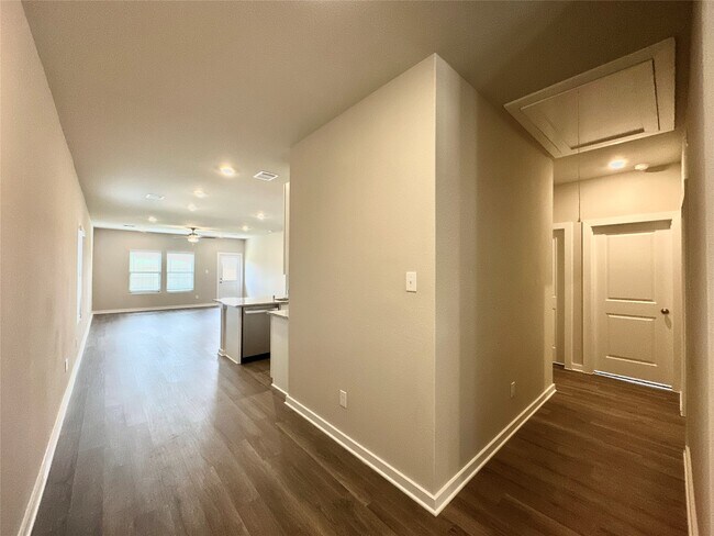 Foto del edificio - 12164 Ridge Top Dr