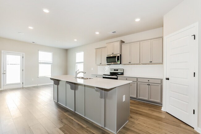 Foto del edificio - 1547 Stinson Ln