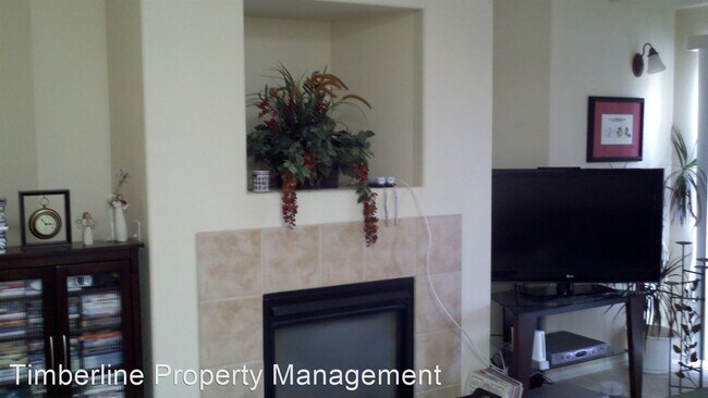 Building Photo - 2 br, 2 bath House - 1905 Montura View #204