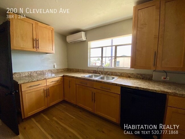 Foto del edificio - 200 N Cleveland Ave