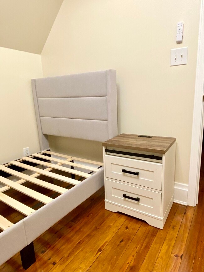 Foto del edificio - 1372 Neil Ave