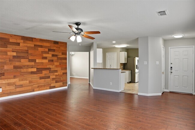 Foto del edificio - 7303 Foxvista Ln