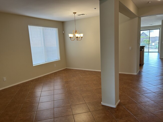 Building Photo - 41437 N Bent Creek Way