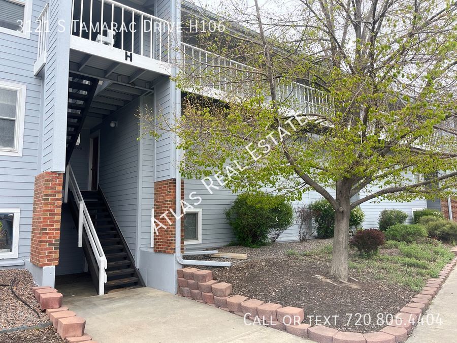 Primary Photo - Beautifully Updated First Floor 2 Bed 2 Ba...