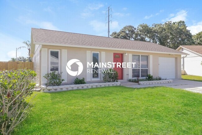 Building Photo - 3 Bedroom Pet-Friendly Home in NEW PORT RI...