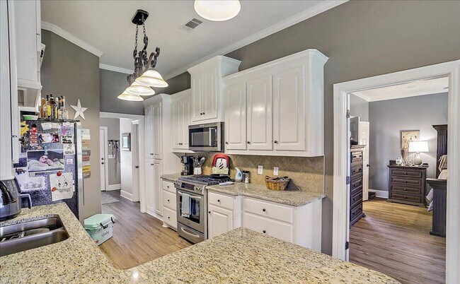 Foto del edificio - 175 Bradfield Rd