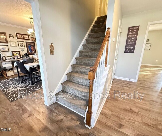 Building Photo - 8612 Hobhouse Cir