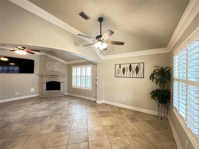 Foto del edificio - 1526 Waterside Village Drive