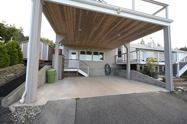 Foto del edificio - Water view 3 bed 3 bath home in Diamond Po...