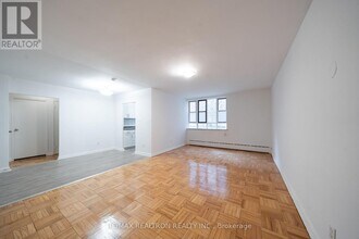 Building Photo - 77 Erskine Ave