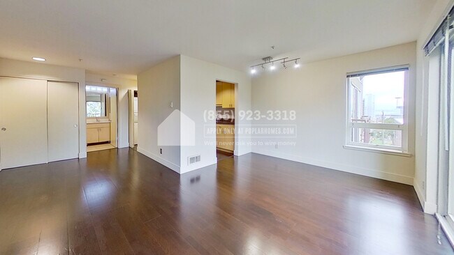 Building Photo - 1711 E Olive Way