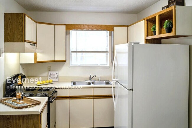 Foto del edificio - 4811 Brighton Ln