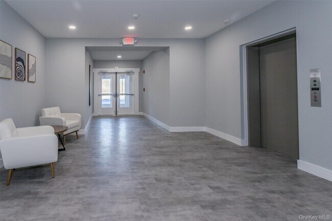 Foto del edificio - 124 S Main St