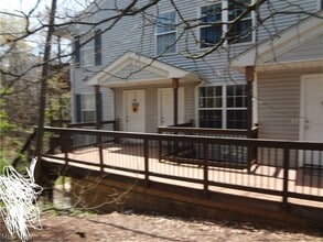 Building Photo - 1005 Stoney Run Trail