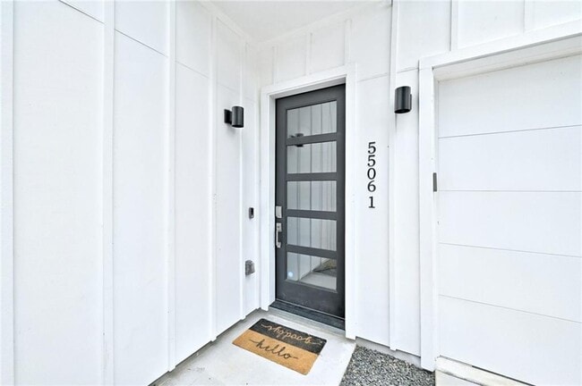 Foto del edificio - 5506 Evans Ave