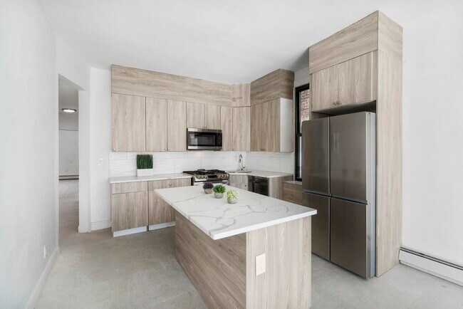 Building Photo - 5215 Boulevard E