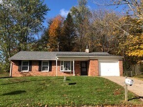 Building Photo - 3301 N Valleyview Dr