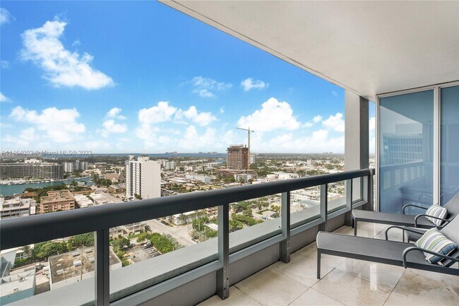 Foto del edificio - 6899 Collins Ave