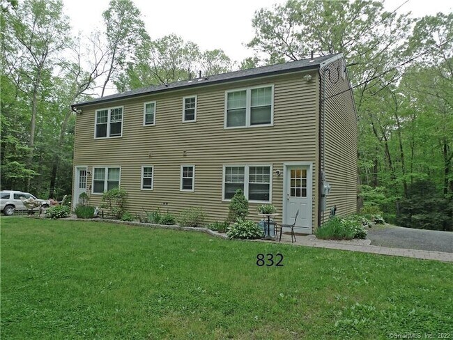 Foto del edificio - 832 Old Waterbury Rd