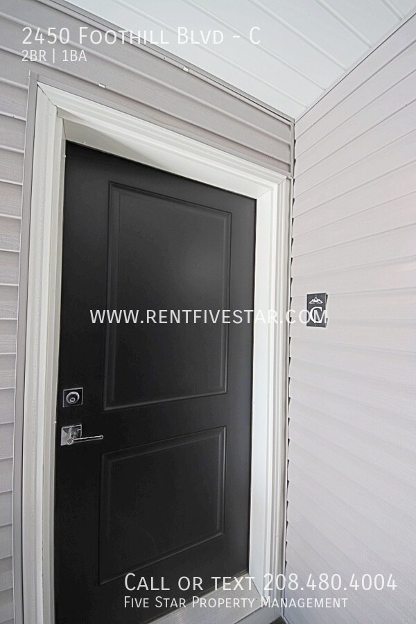 Foto del edificio - 2450 Foothill Blvd