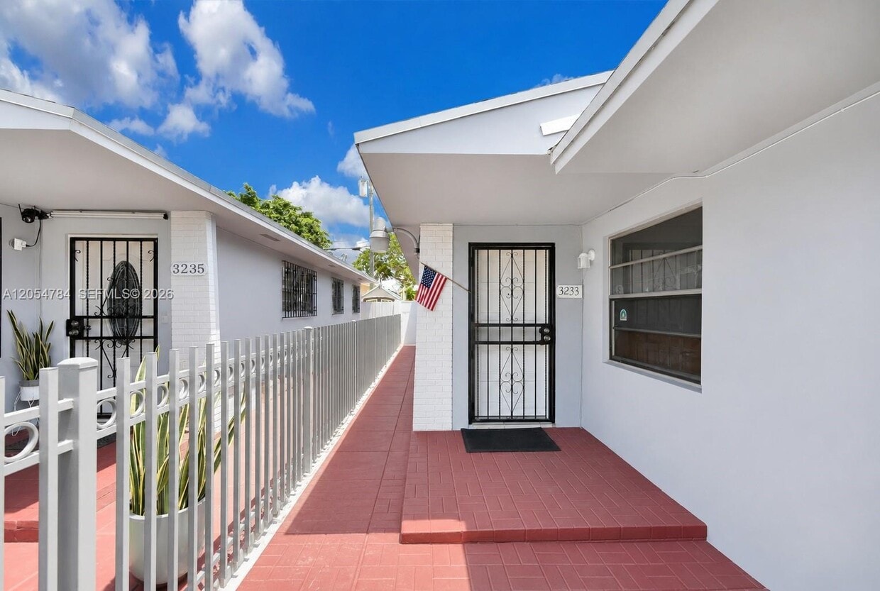 Photo - 3231 Southwest 25th Street Apt #2, Miami, FL 33133 - 4 BR 2 BA single-family home