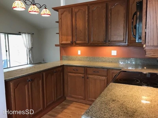 Foto del edificio - 4 br, 2 bath House - 884 Joanne Way