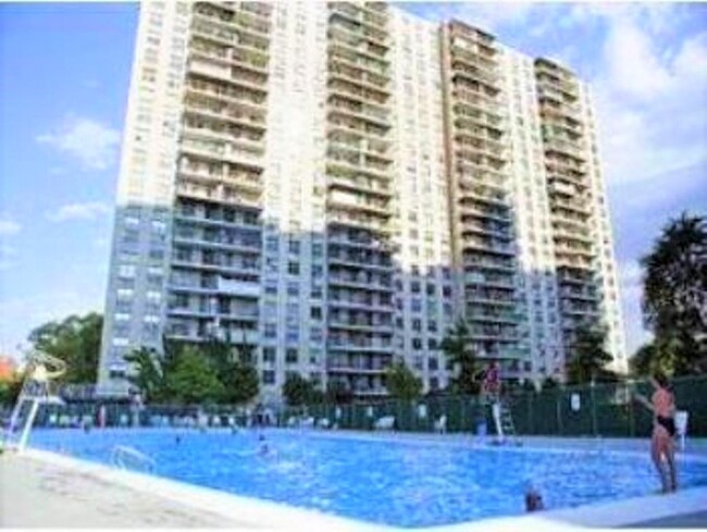 Foto del edificio - 2944 W 5th St