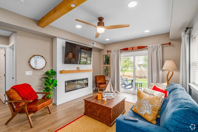 2BR, 2BA - 950SF - Living Room - Seaside Village Apartments