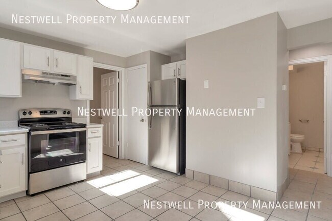 Foto del edificio - 114 W Angelo Ave