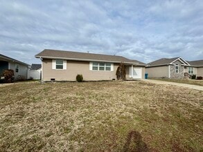 Building Photo - 1824 Kansas Ave