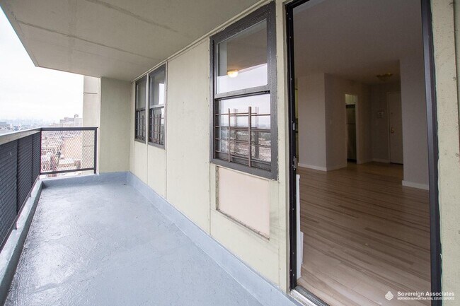 Foto del edificio - 111 Wadsworth Ave