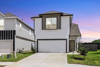 Building Photo - 24802 Landolfi Dr