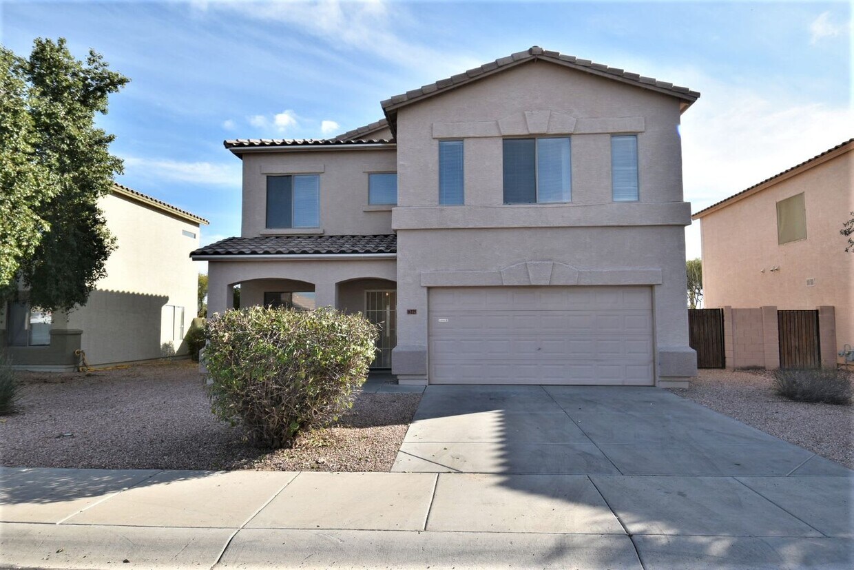 Primary Photo - 16225 W Woodlands Ave