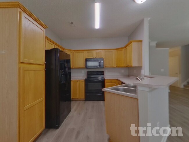 Foto del edificio - 9043 Sanders Creek Ct
