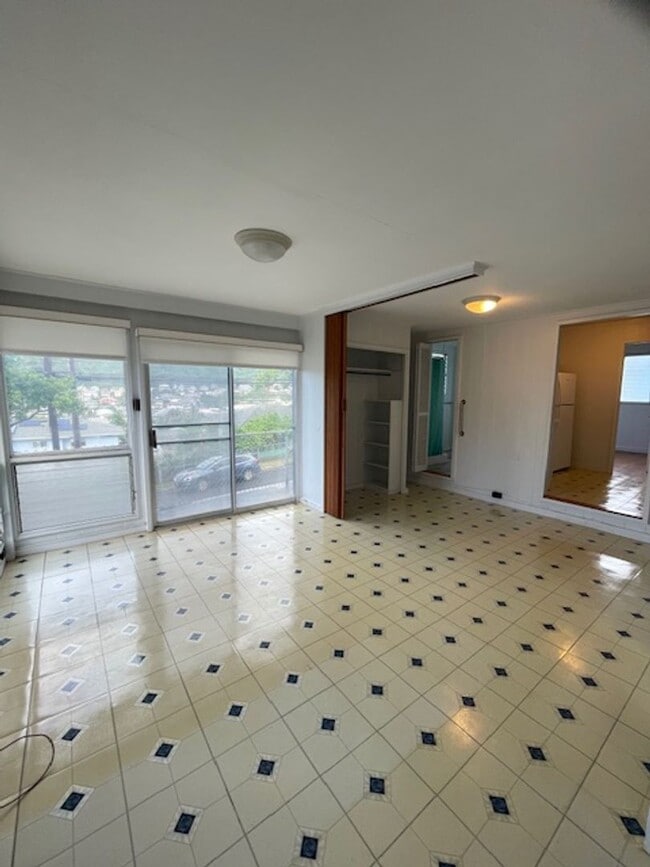 Building Photo - 1 Bedroom in Honolulu