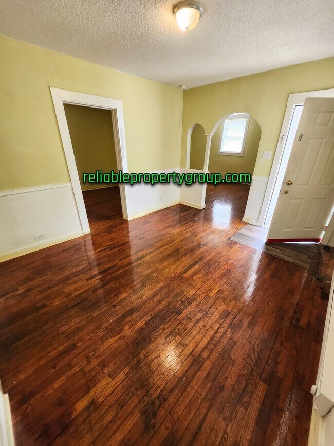 Foto del edificio - New Listing in Marion IN