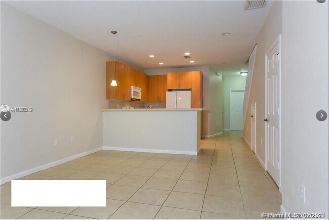 Foto del edificio - 2423 NW 31st Ct