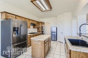 Foto del edificio - 5 br, 3.5 bath House - 7902 Glenside Drive...