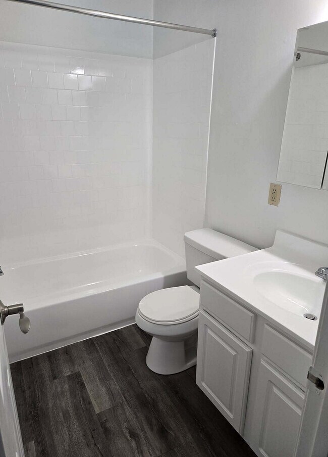 CA1-I Bath - Heritage Woods
