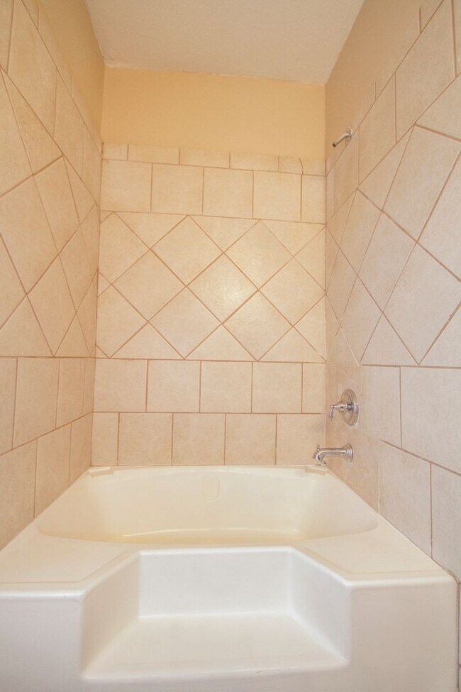 Foto del edificio - 1727 Nolan St