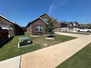 Building Photo - 8917 Lantana Meadow Dr
