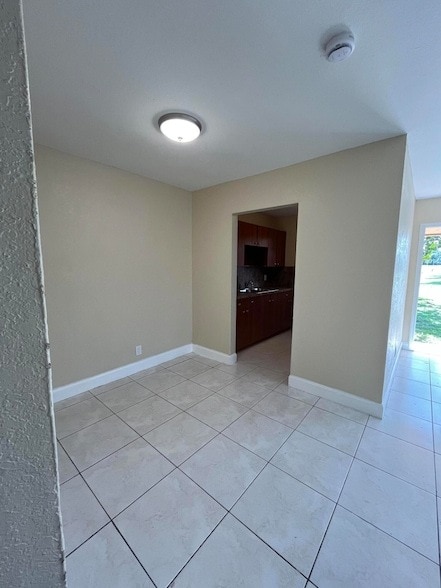 Photo - 1045 Miami Blvd Townhome