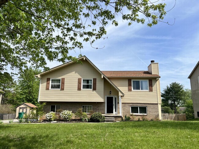 Foto del edificio - 2405 Bishops Bridge Rd