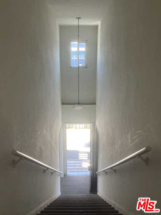 Foto del edificio - 14721 Sylvan St