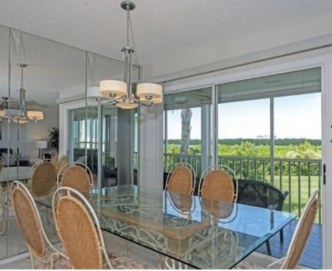 Building Photo - 949 Sandpiper Cir