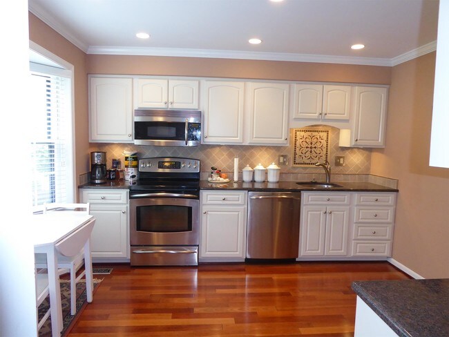 Building Photo - 4642 Linmar Ct