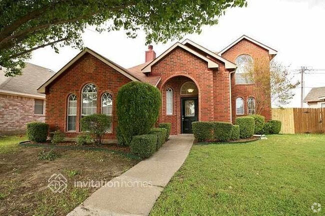 Building Photo - 2829 Clearwater Dr